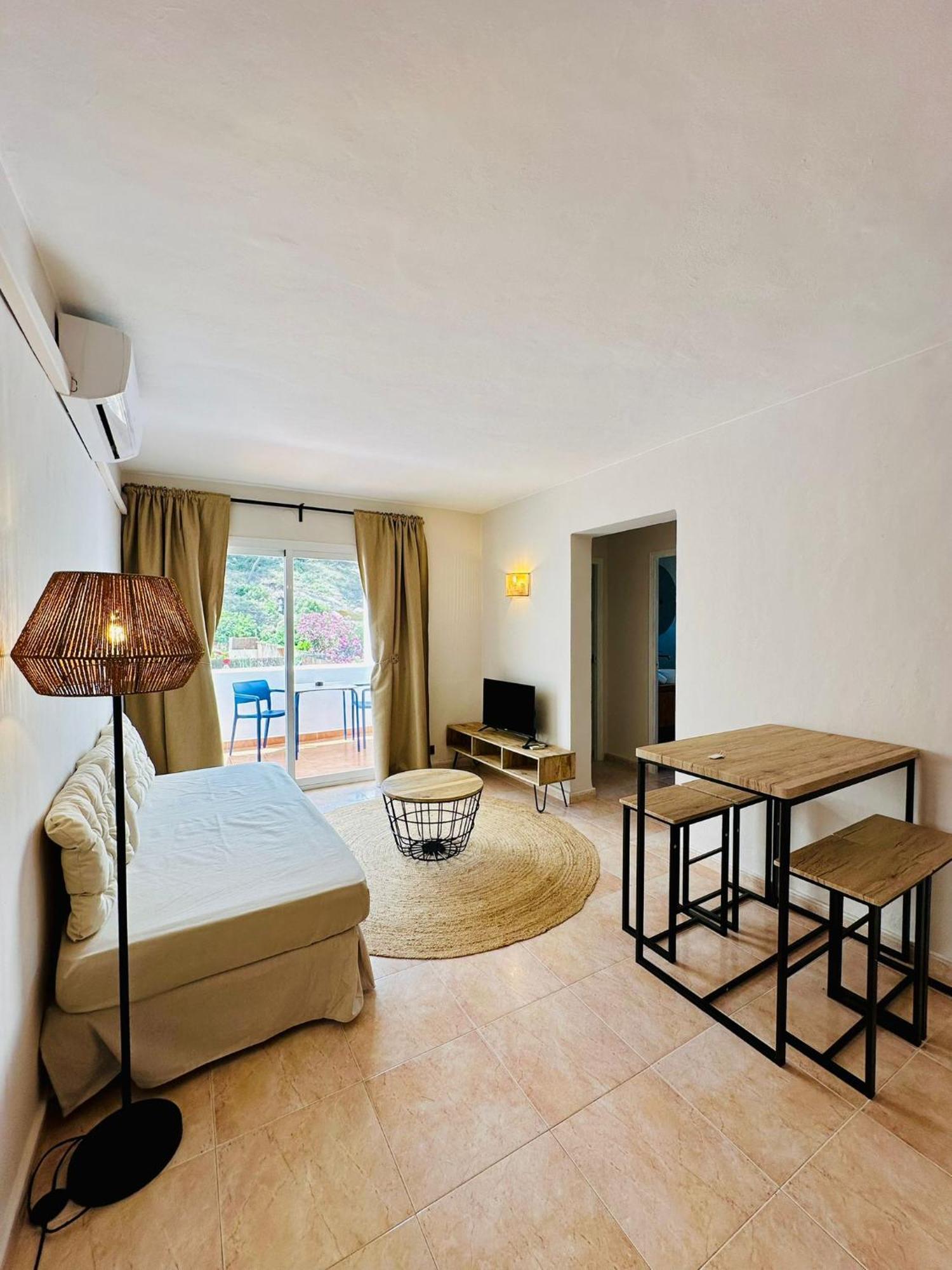 Apartamentos Ses Veles กาลายองกา ภายนอก รูปภาพ