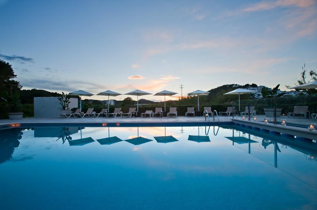 Apartamentos Ses Veles กาลายองกา ภายนอก รูปภาพ